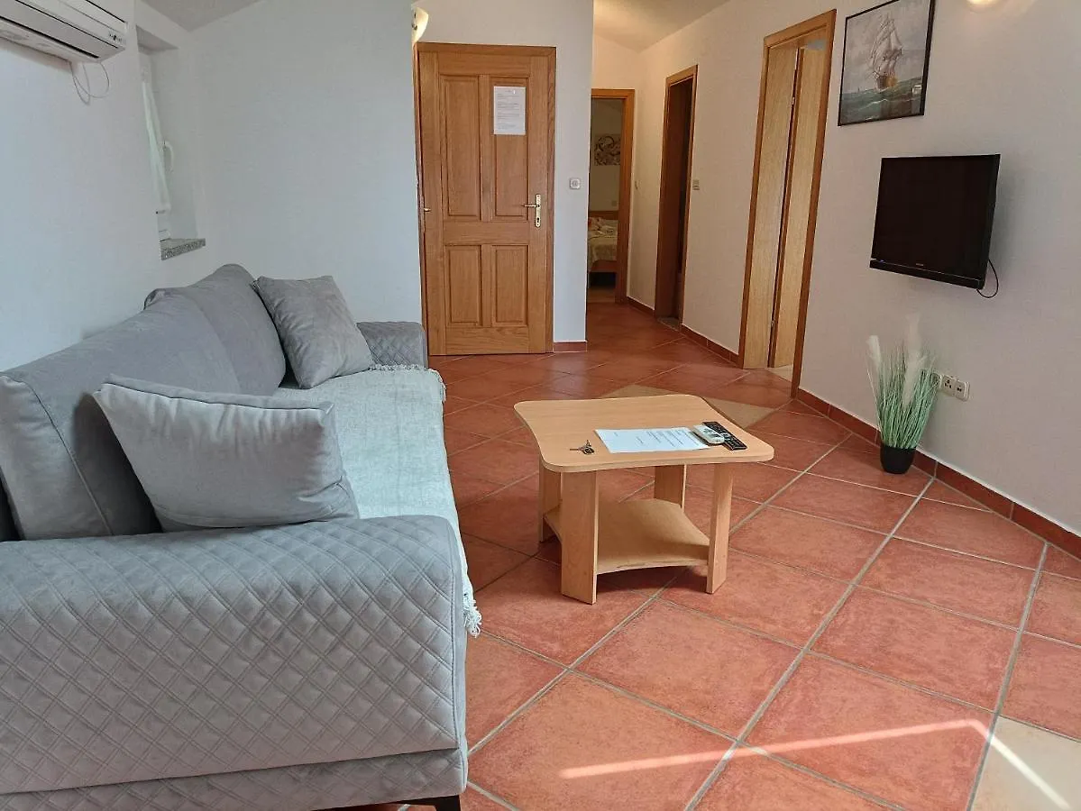 Apartamento Villa Bionda Malinska Croacia